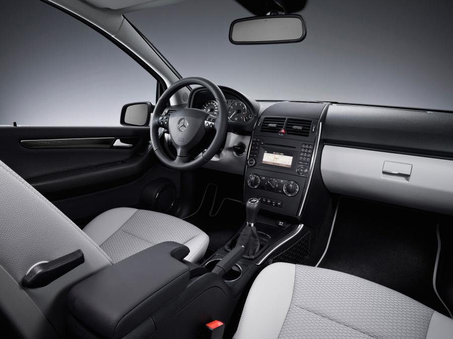  Mercedes-Benz A-Class Special Edition 2009 года  (фото 2 из 27)